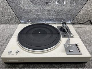Kenwood KD-2055 Turntable - Image 2