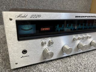 Marantz 2220 Receiver - Image 2
