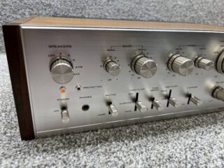 Pioneer SA-9100 Integrated Amplifier - Image 2