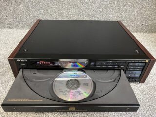 Sony CDP-C85ES CD Player - Image 4