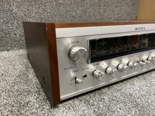 Sony STR-7055 Receiver - Image 2