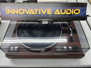 Yamaha YP-77 Turntable